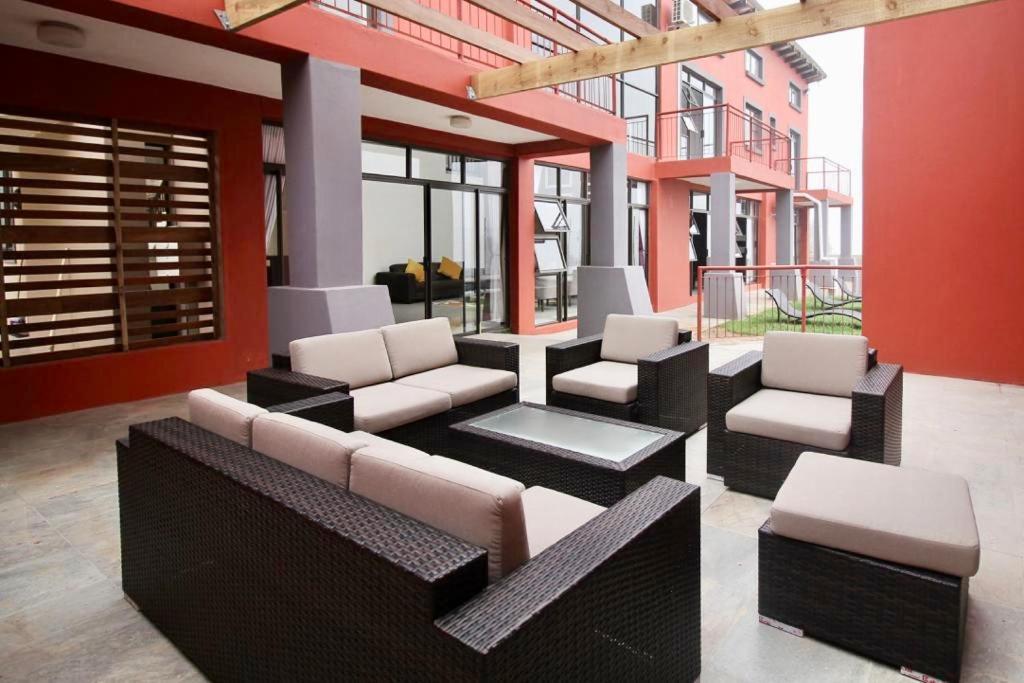 Scenery Guest House Кокстад Екстериор снимка