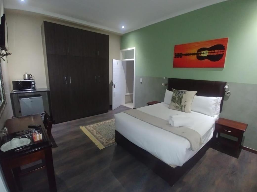 Scenery Guest House Кокстад Екстериор снимка