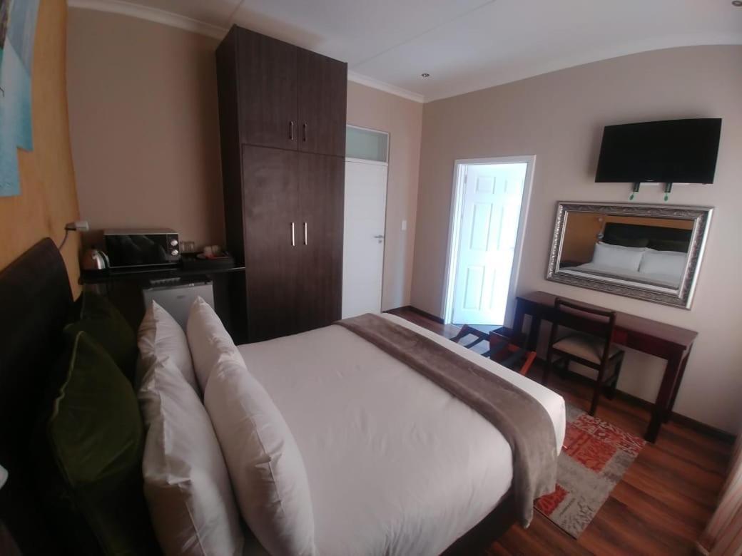 Scenery Guest House Кокстад Екстериор снимка